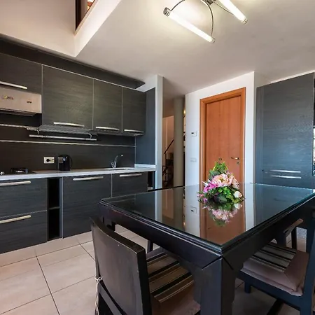Moderno Apartment *