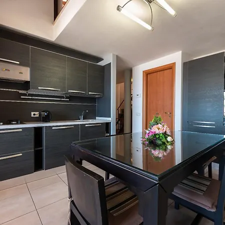 Apartment Moderno